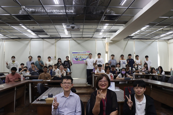 115.10.16 金融職場就業準備與職涯規劃講座圖片